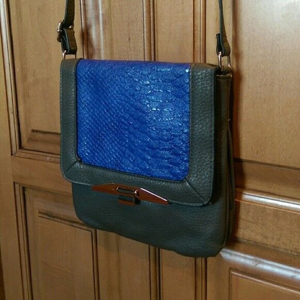 Cosmopolitan Shoulder Bag / Purse - Dark Grey and Blue